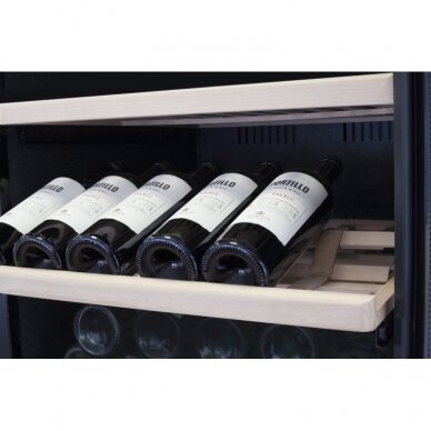Vyno šaldytuvas CASO WineChef Pro 180